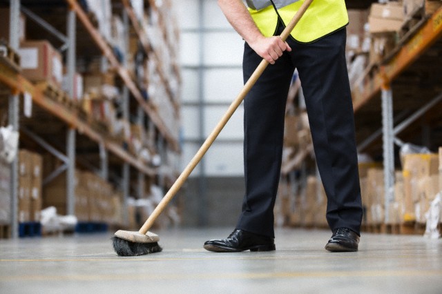 Warehouse cleaning services