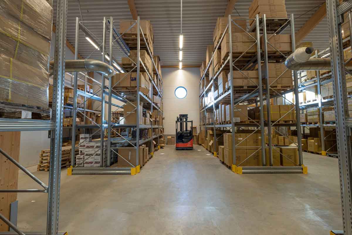 Warehouse Floor Cleaning Tips